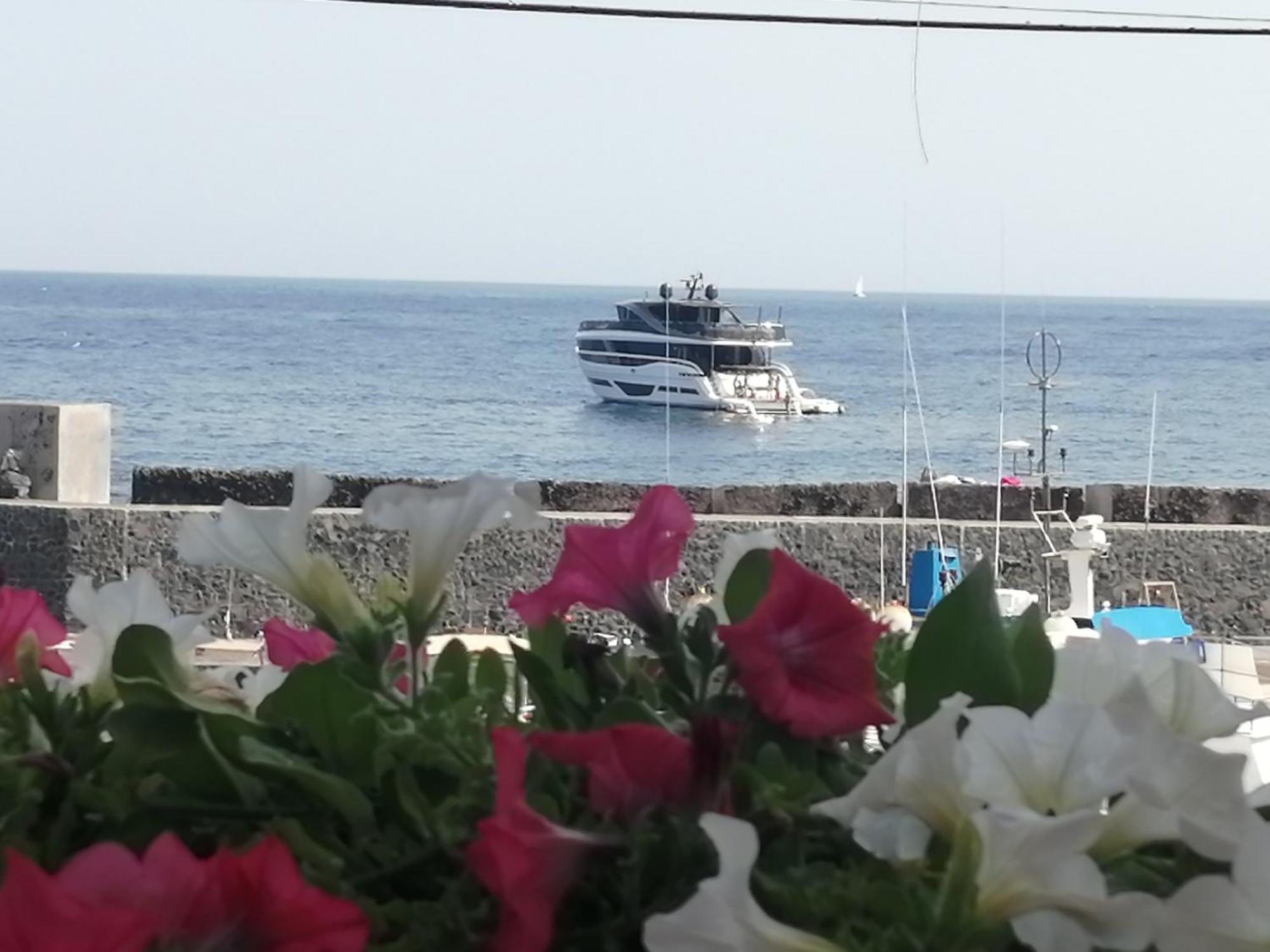 Acirealevacanze - Romantica Camera Sul Mare ภายนอก รูปภาพ