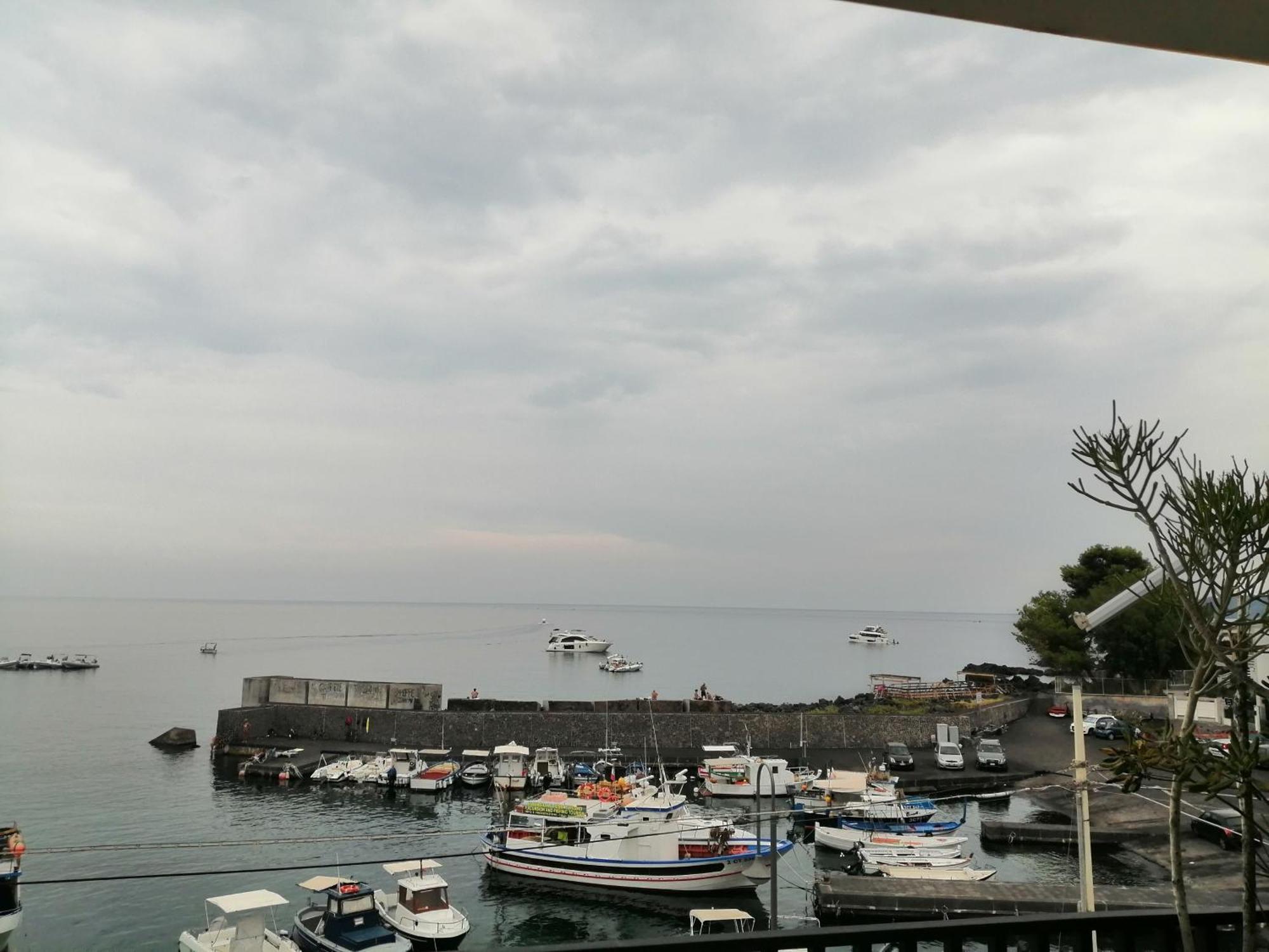 Acirealevacanze - Romantica Camera Sul Mare ภายนอก รูปภาพ